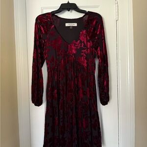 Taylor Women's Burgundy Floral Long Sleeve Dress